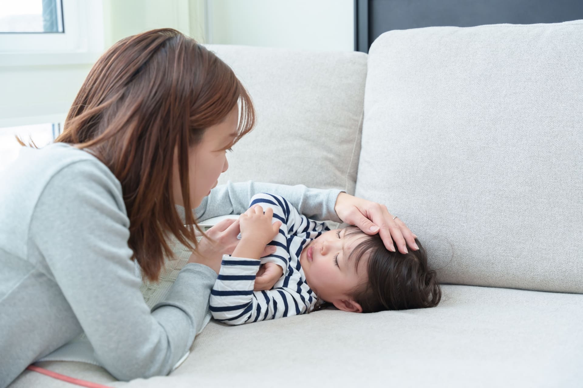 子どもが風邪を引いたら要チェック！受診の目安から対処法まで解説